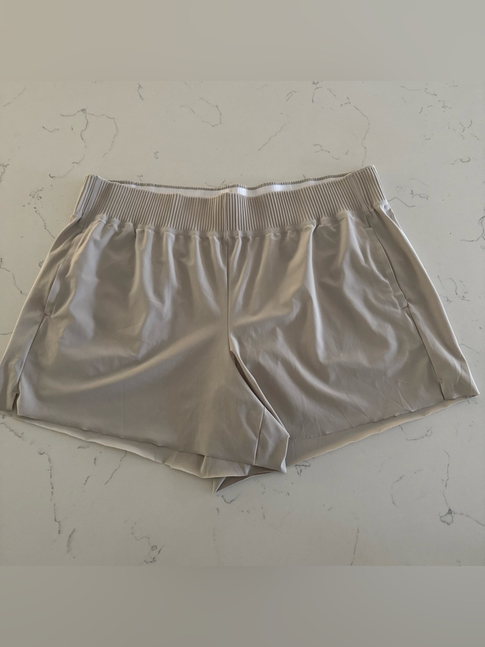 Athleta Cosmic Flutter Shorts Taupe Beige Pull On Elastic Waist Pockets